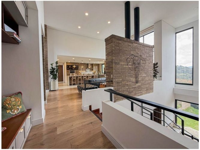 Casa de 5 alcobas en venta en Yerbabuena, Sopó, 470 m² · foto 11 de 24