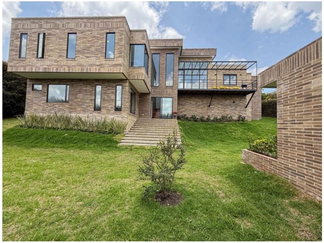 Casa de 5 alcobas en venta en Yerbabuena, Sopó, 470 m² · foto 17 de 24
