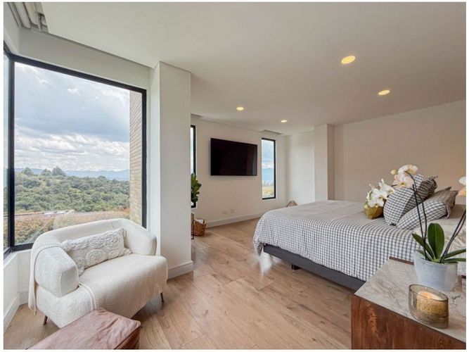 Casa de 5 alcobas en venta en Yerbabuena, Sopó, 470 m² · foto 18 de 24