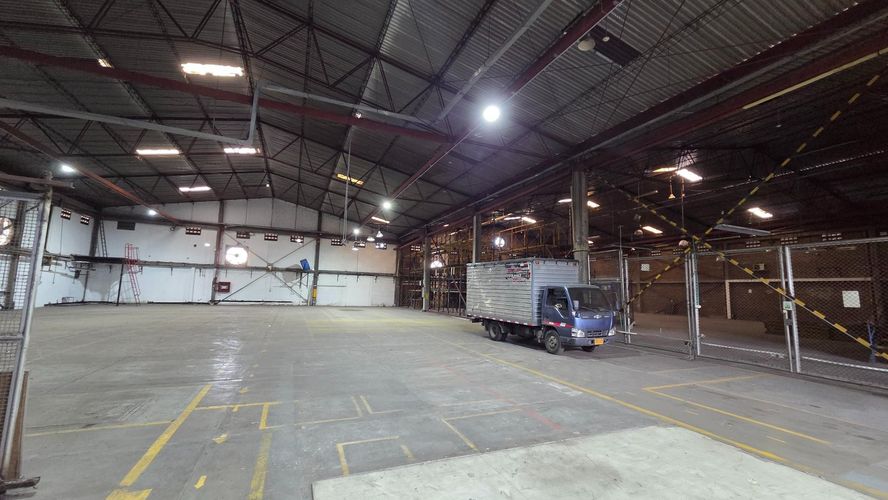Bodega en arriendo en Flora Industrial, Cali, 3000 m² · foto 10 de 24