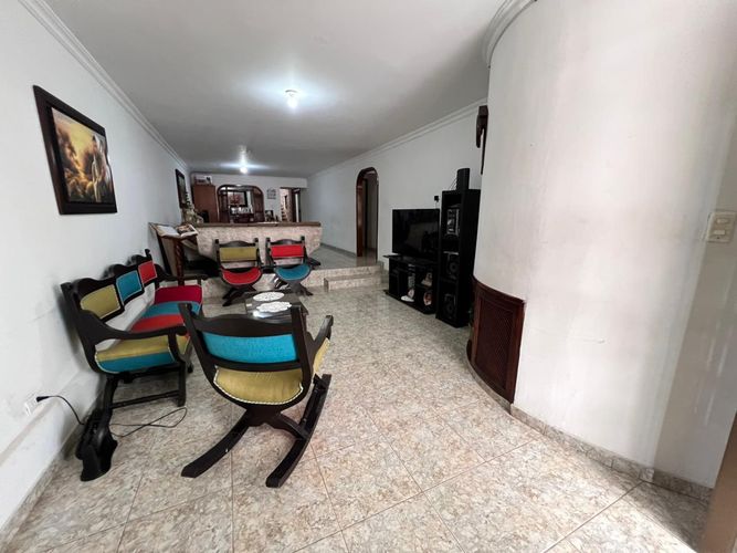 Casa de 6 alcobas en venta en Camoa, Villavicencio, 300 m² · foto 4 de 24