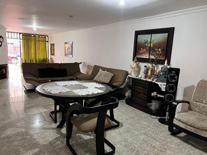 Casa de 6 alcobas en venta en Camoa, Villavicencio, 300 m² · foto 10 de 24