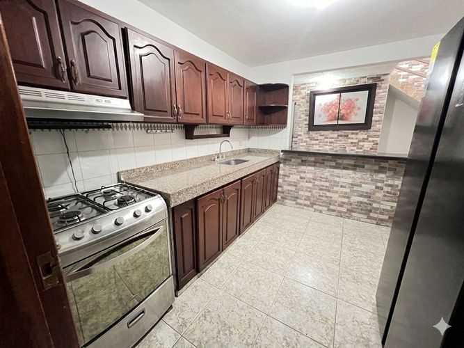 Casa de 6 alcobas en venta en Camoa, Villavicencio, 300 m² · foto 11 de 24