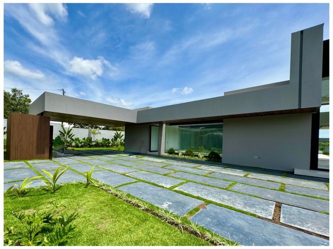 Casa de 4 alcobas en venta en Cerritos, Pereira, 850 m² · foto 2 de 20