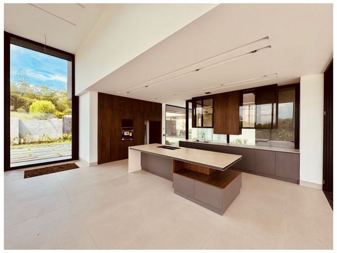 Casa de 4 alcobas en venta en Cerritos, Pereira, 850 m² · foto 4 de 20