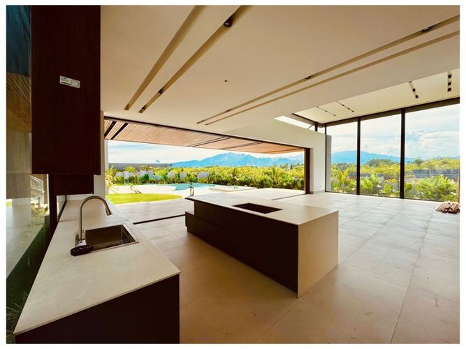 Casa de 4 alcobas en venta en Cerritos, Pereira, 850 m² · foto 5 de 20
