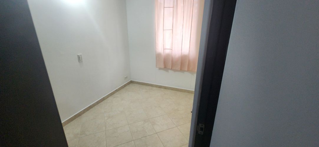 Apartamento de 3 alcobas en arriendo en Villa Carlota, Medellín, 67 m² · foto 8 de 13