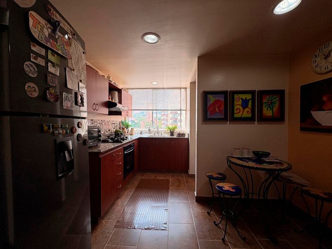 Apartamento de 5 alcobas en venta en El Poblado, Medellín, 123 m² · foto 6 de 14