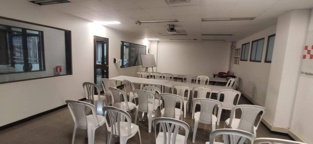 Bodega en arriendo en Manuel Restrepo, Itagüí, 3197 m² · foto 10 de 14