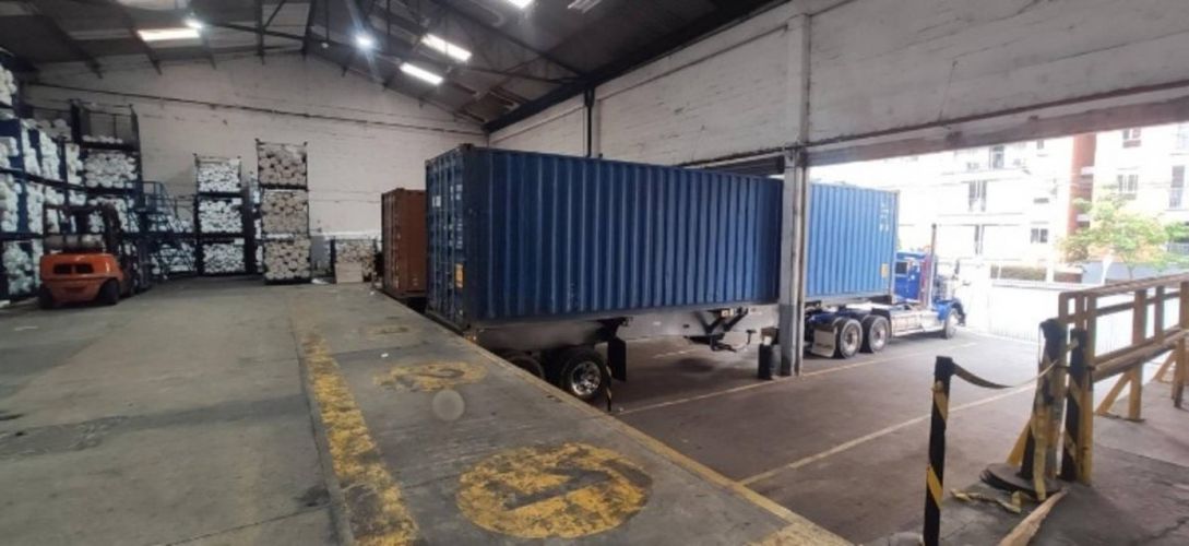 Bodega en arriendo en Manuel Restrepo, Itagüí, 3197 m² · foto 11 de 14