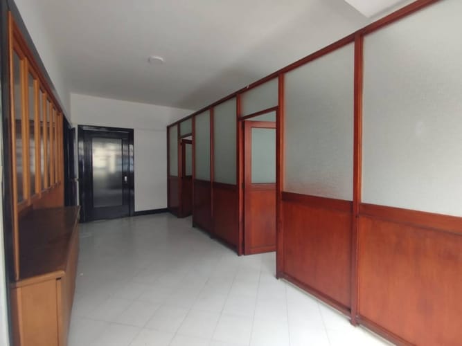 Oficina en arriendo en La Candelaria, Medellín, 38 m² · foto 3 de 6