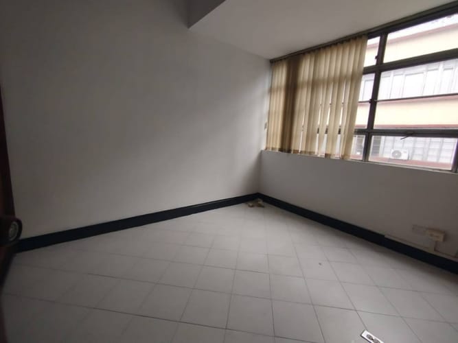 Oficina en arriendo en La Candelaria, Medellín, 38 m² · foto 5 de 6