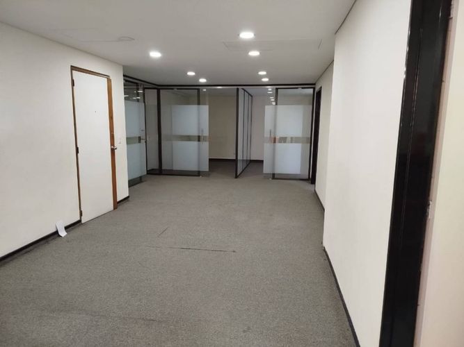 Oficina en arriendo en Milla De Oro, Medellín, 93 m² · foto 2 de 10