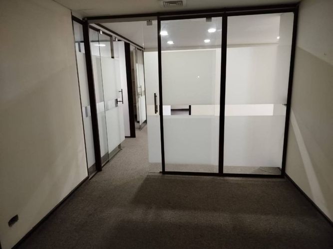 Oficina en arriendo en Milla De Oro, Medellín, 93 m² · foto 7 de 10