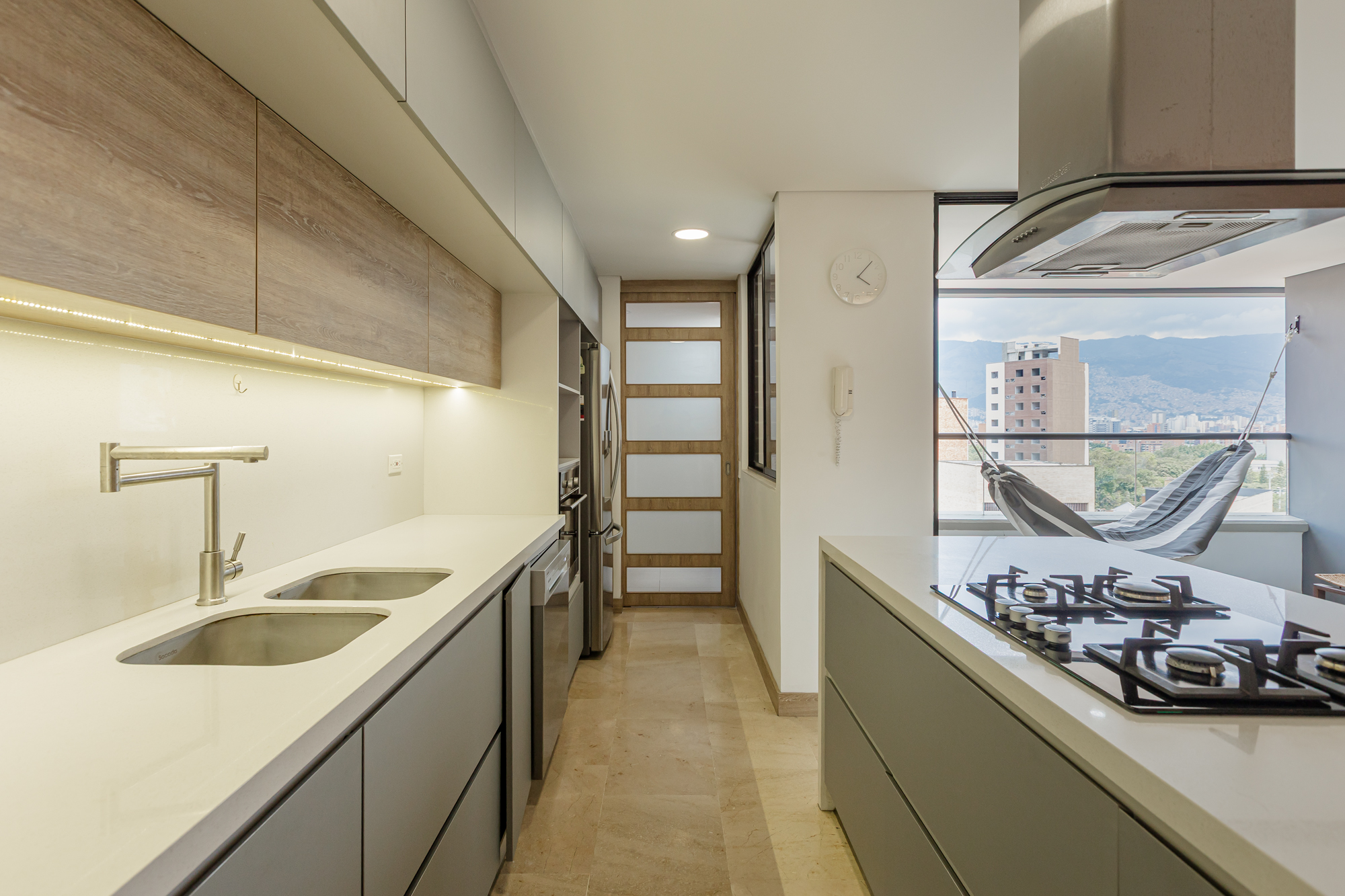 Apartamento en arriendo en Laureles, Medellín · foto 16 de 24