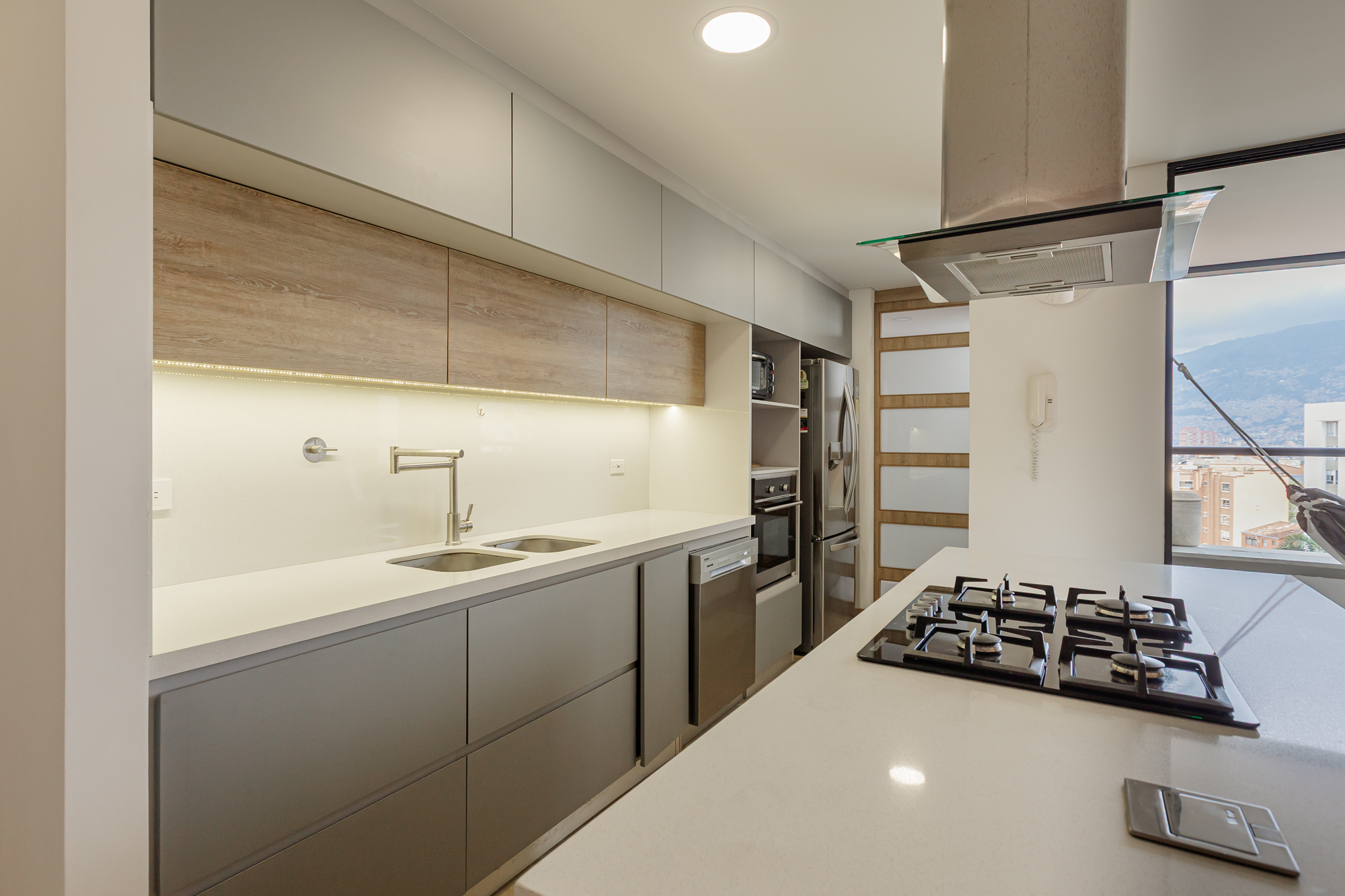 Apartamento en arriendo en Laureles, Medellín · foto 17 de 24