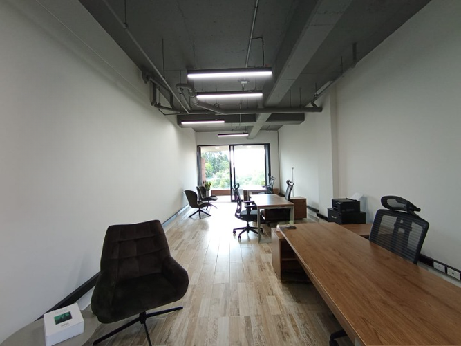Oficina en arriendo en Las Palmas, Envigado, 64 m² · foto 2 de 8