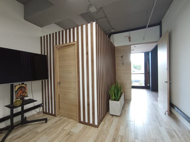 Oficina en arriendo en Las Palmas, Envigado, 64 m² · foto 6 de 8