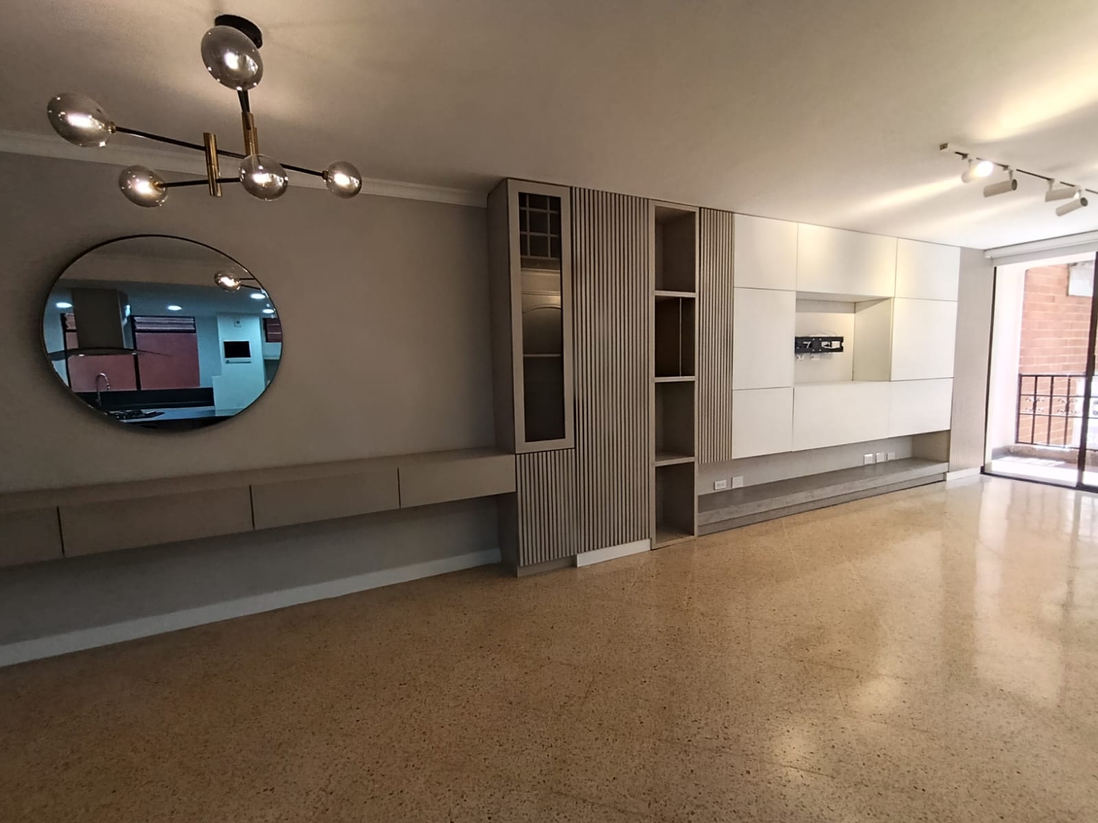 Apartamento en arriendo en La Castellana, Medellín · foto 4 de 20