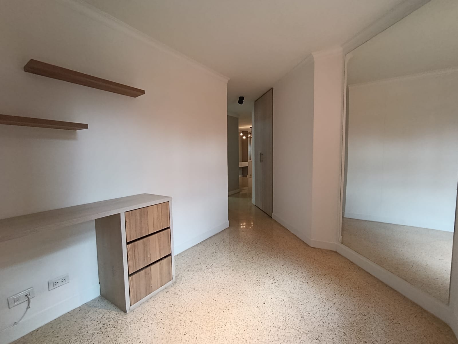 Apartamento en arriendo en La Castellana, Medellín · foto 12 de 20
