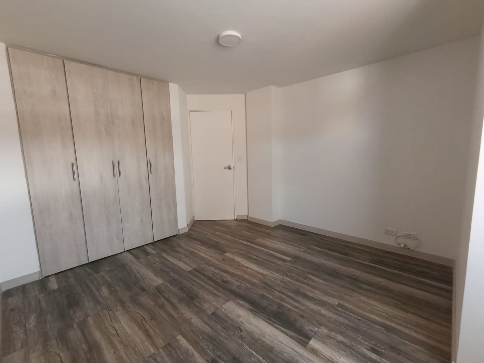 Apartamento en arriendo en La Castellana, Medellín · foto 17 de 20