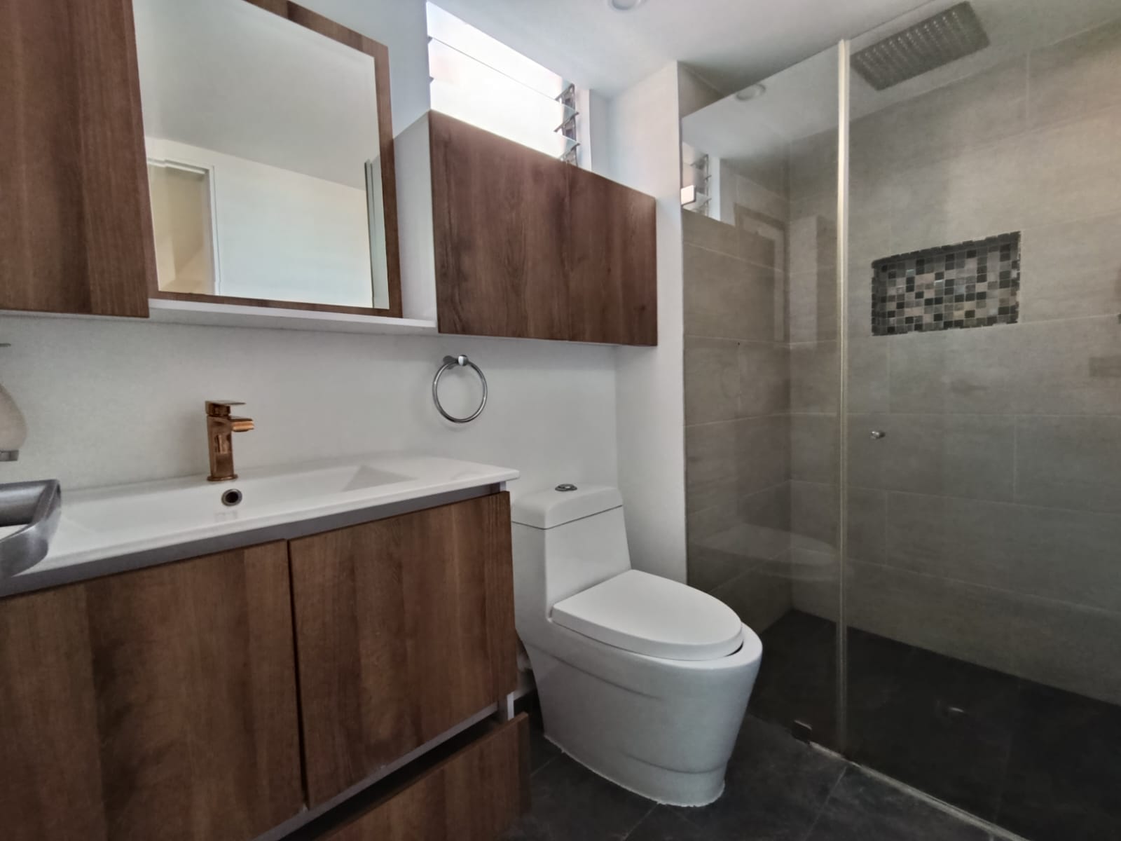 Apartamento en arriendo en La Castellana, Medellín · foto 20 de 20