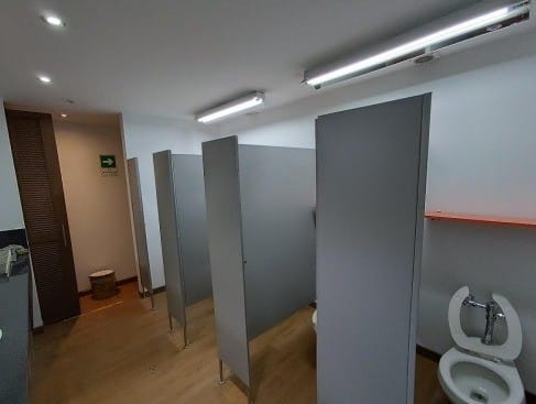 Local en arriendo en La Esmeralda, Medellín, 659 m² · foto 9 de 9