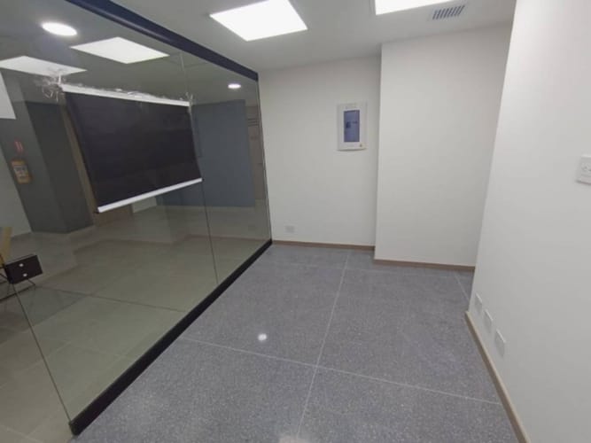 Consultorio en arriendo en San Diego, Medellín, 30 m² · foto 3 de 10
