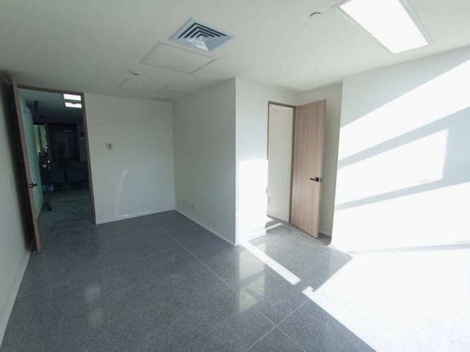 Consultorio en arriendo en San Diego, Medellín, 30 m² · foto 6 de 10