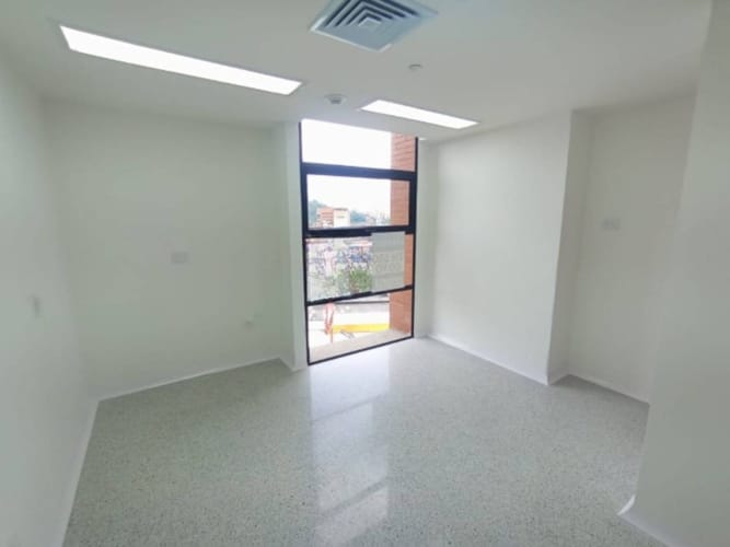 Consultorio en arriendo en San Diego, Medellín, 30 m² · foto 2 de 7