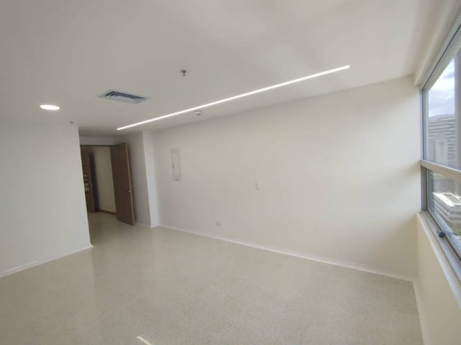 Consultorio en arriendo en Ciudad Del Río, Medellín, 38 m² · foto 2 de 4