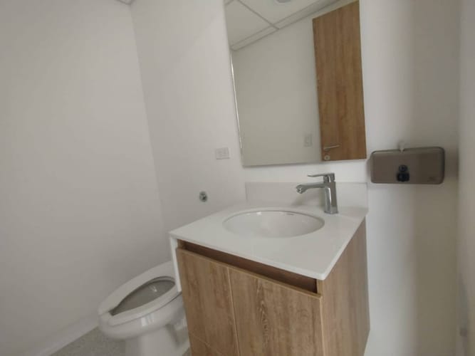 Consultorio en arriendo en Ciudad Del Río, Medellín, 38 m² · foto 4 de 4