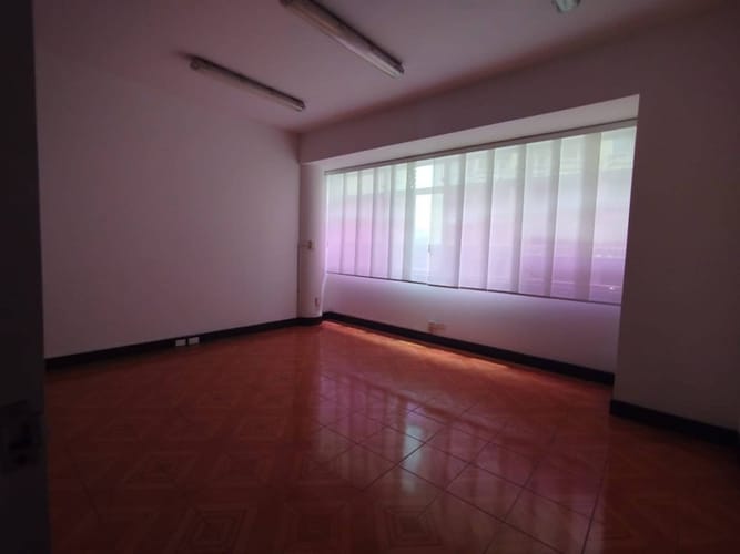 Oficina en arriendo en La Candelaria, Medellín, 32 m² · foto 2 de 6