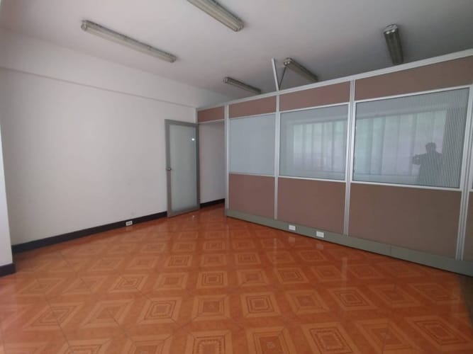 Oficina en arriendo en La Candelaria, Medellín, 32 m² · foto 3 de 6
