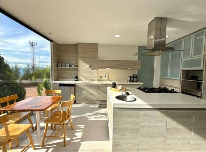 Casa de 4 alcobas en venta en Los Balsos, Medellín, 420 m² · foto 8 de 24