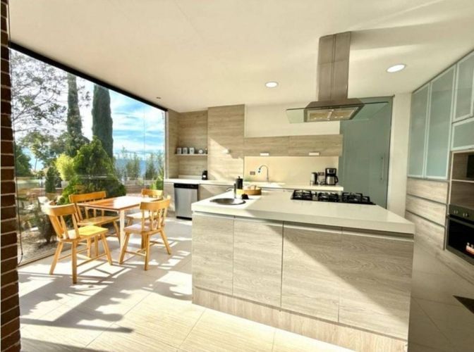 Casa de 4 alcobas en venta en Los Balsos, Medellín, 420 m² · foto 9 de 24