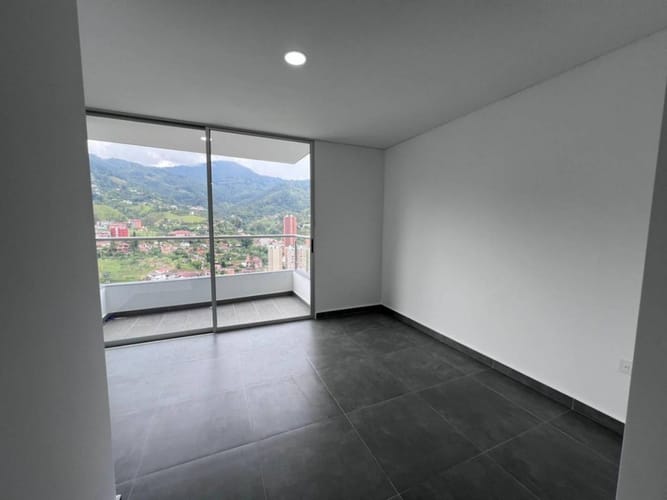 Apartamento de 2 alcobas en venta en Loma De La Doctora, Sabaneta, 73 m² · foto 6 de 24