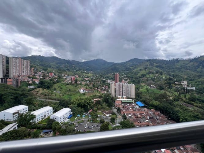 Apartamento de 2 alcobas en venta en Loma De La Doctora, Sabaneta, 73 m² · foto 8 de 24