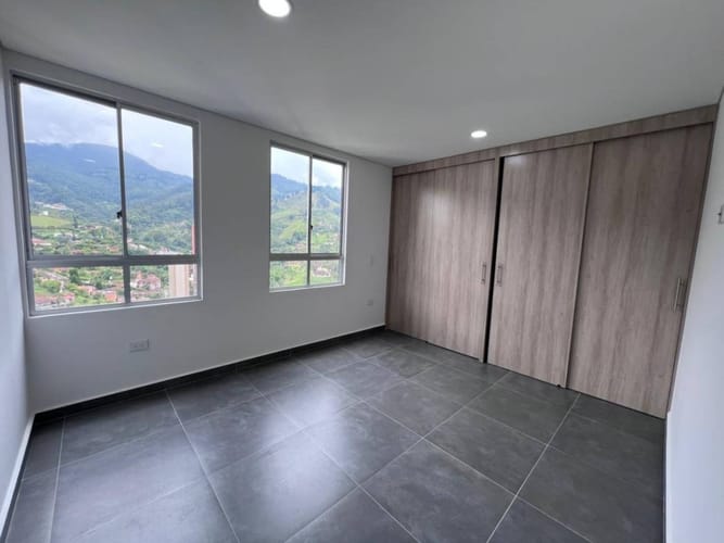 Apartamento de 2 alcobas en venta en Loma De La Doctora, Sabaneta, 73 m² · foto 16 de 24