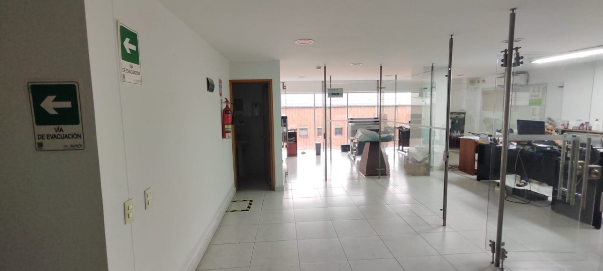 Warehouse for sale in San diego, Medellín 5