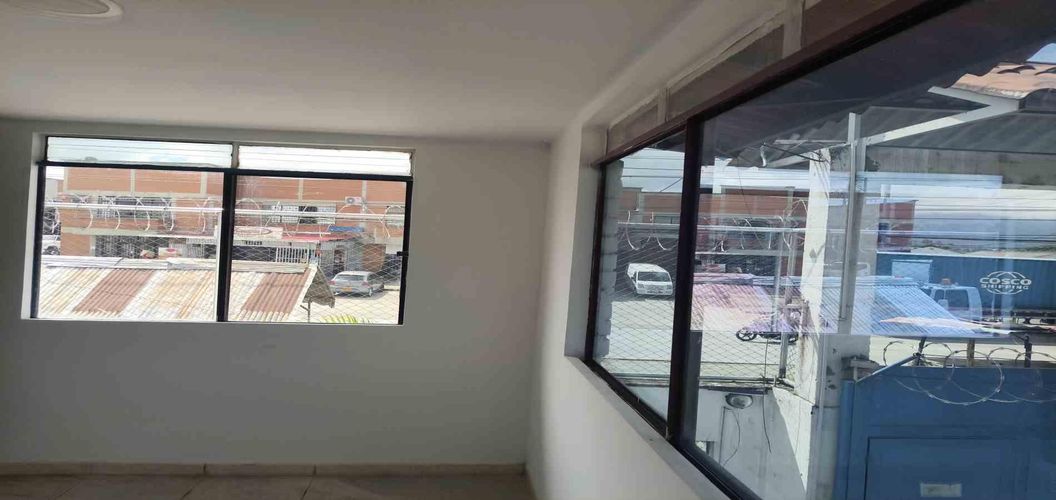 Bodega en arriendo en Armenia, 410 m² · foto 2 de 24