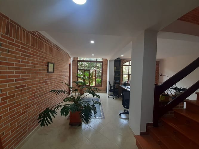 Casa de 4 alcobas en venta en Vereda San Jose, Sabaneta, 284 m² · foto 2 de 24