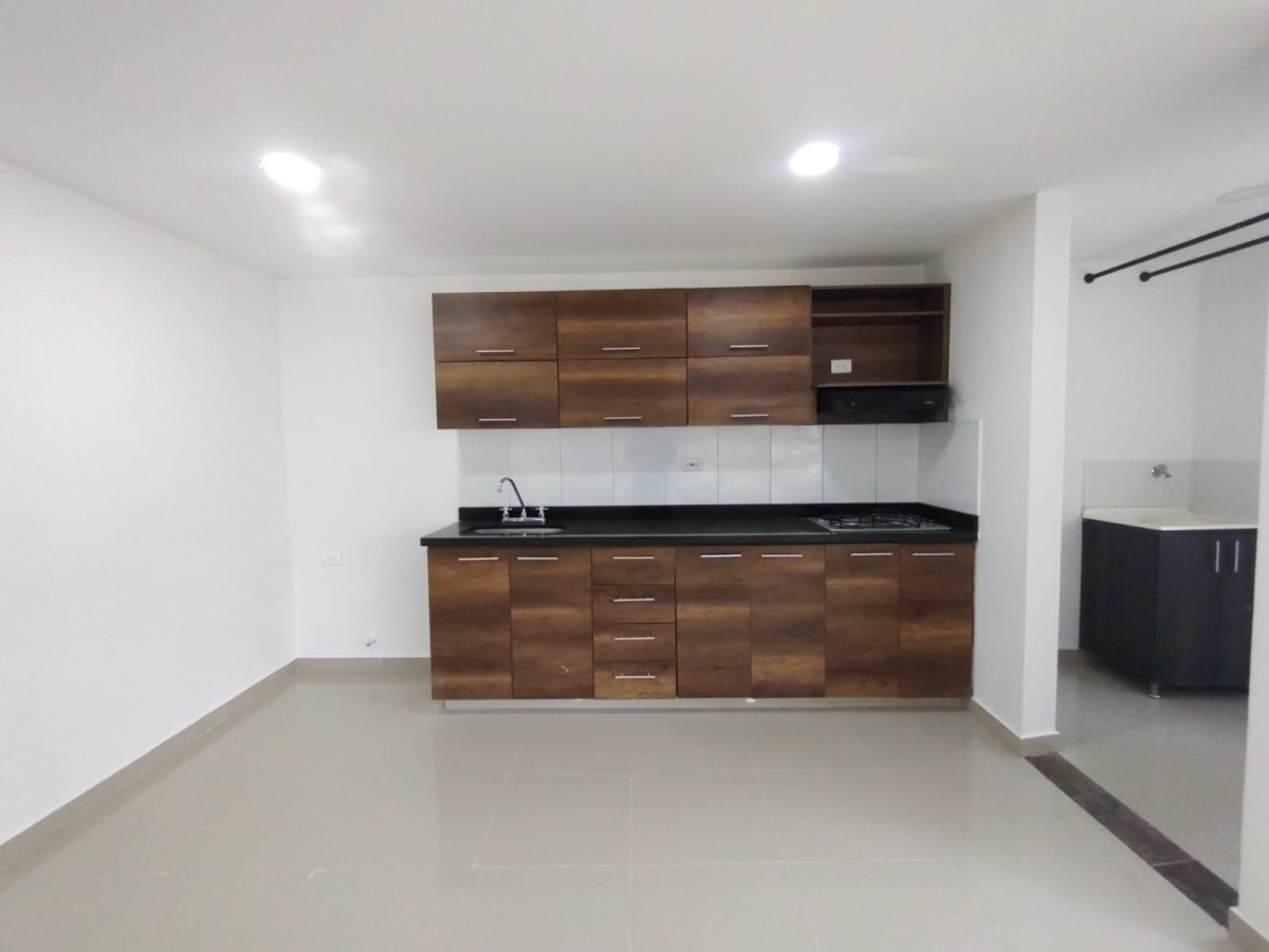 Apartamento en venta en Suramérica, Itagüí · foto 4 de 15