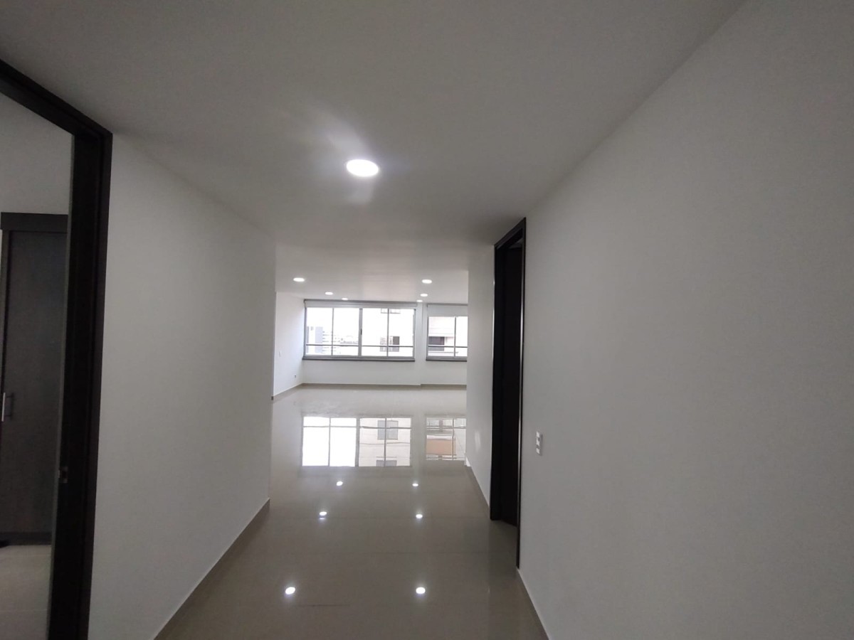 Apartamento en venta en Suramérica, Itagüí · foto 6 de 15