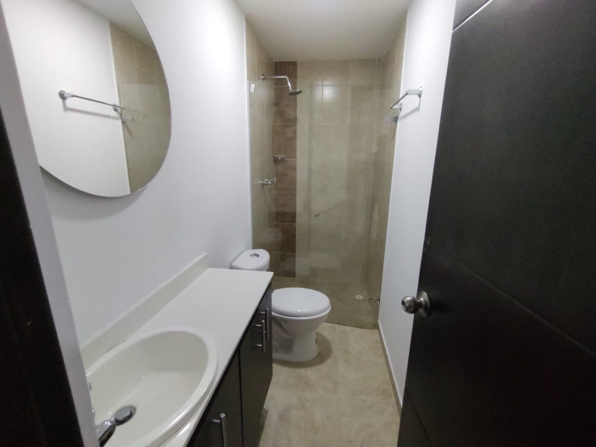 Apartamento en venta en Suramérica, Itagüí · foto 9 de 15