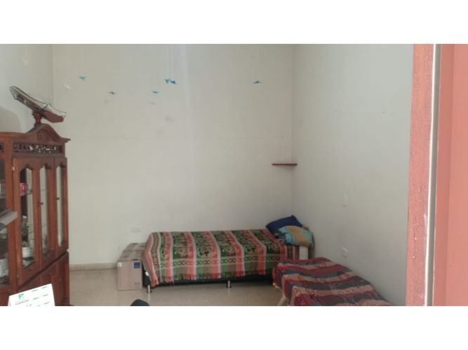 Casa de 7 alcobas en venta en Boston, Medellín, 270 m² · foto 13 de 24