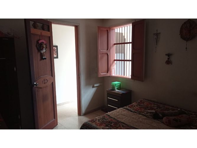 Casa de 7 alcobas en venta en Boston, Medellín, 270 m² · foto 14 de 24