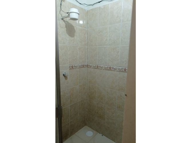 Casa de 7 alcobas en venta en Boston, Medellín, 270 m² · foto 22 de 24