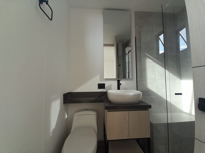 Apartamento de 2 alcobas en arriendo en Loma Del Esmeraldal, Envigado, 126 m² · foto 5 de 19