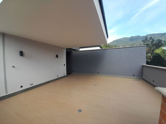 Apartamento de 2 alcobas en arriendo en Loma Del Esmeraldal, Envigado, 126 m² · foto 6 de 19